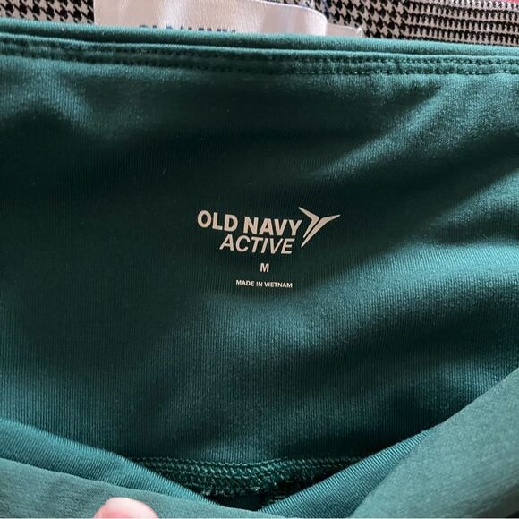 Old Navy Active Green Leggings size medium - Picture 2 of 5